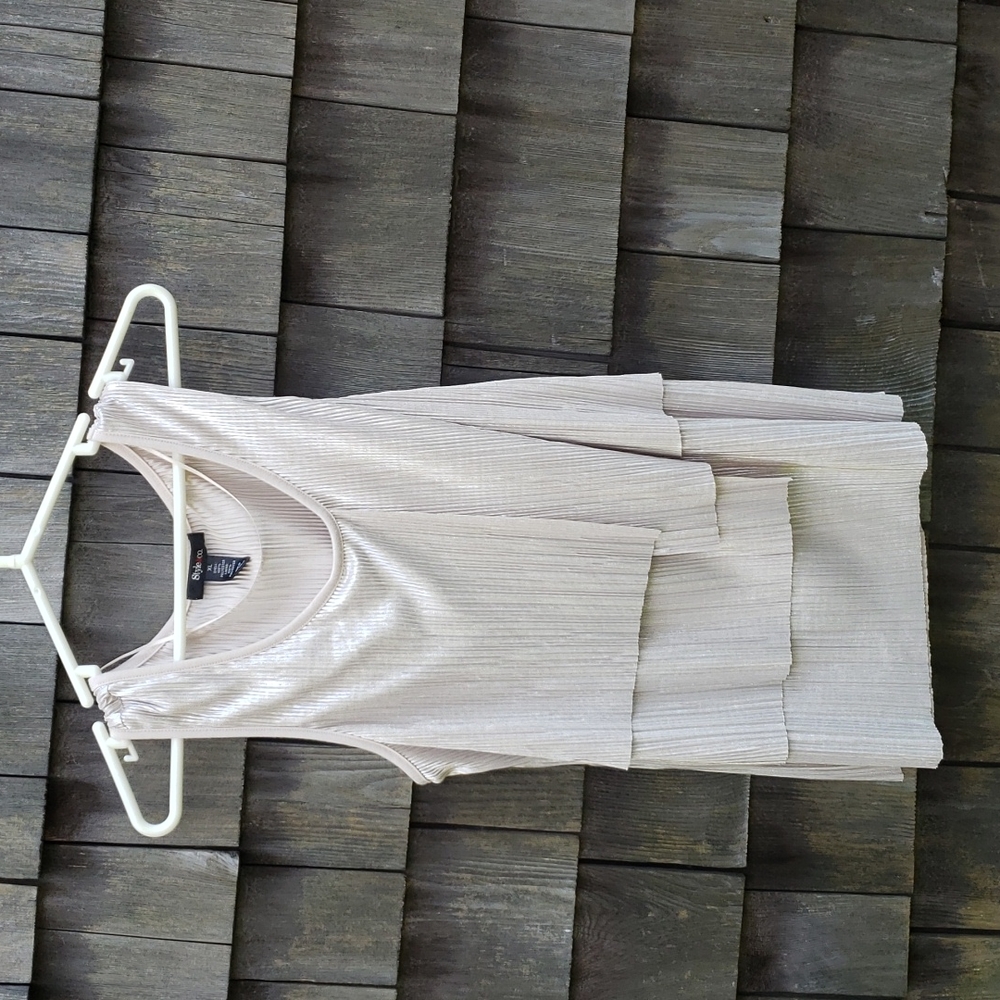 Sleeveless Shimmery Top